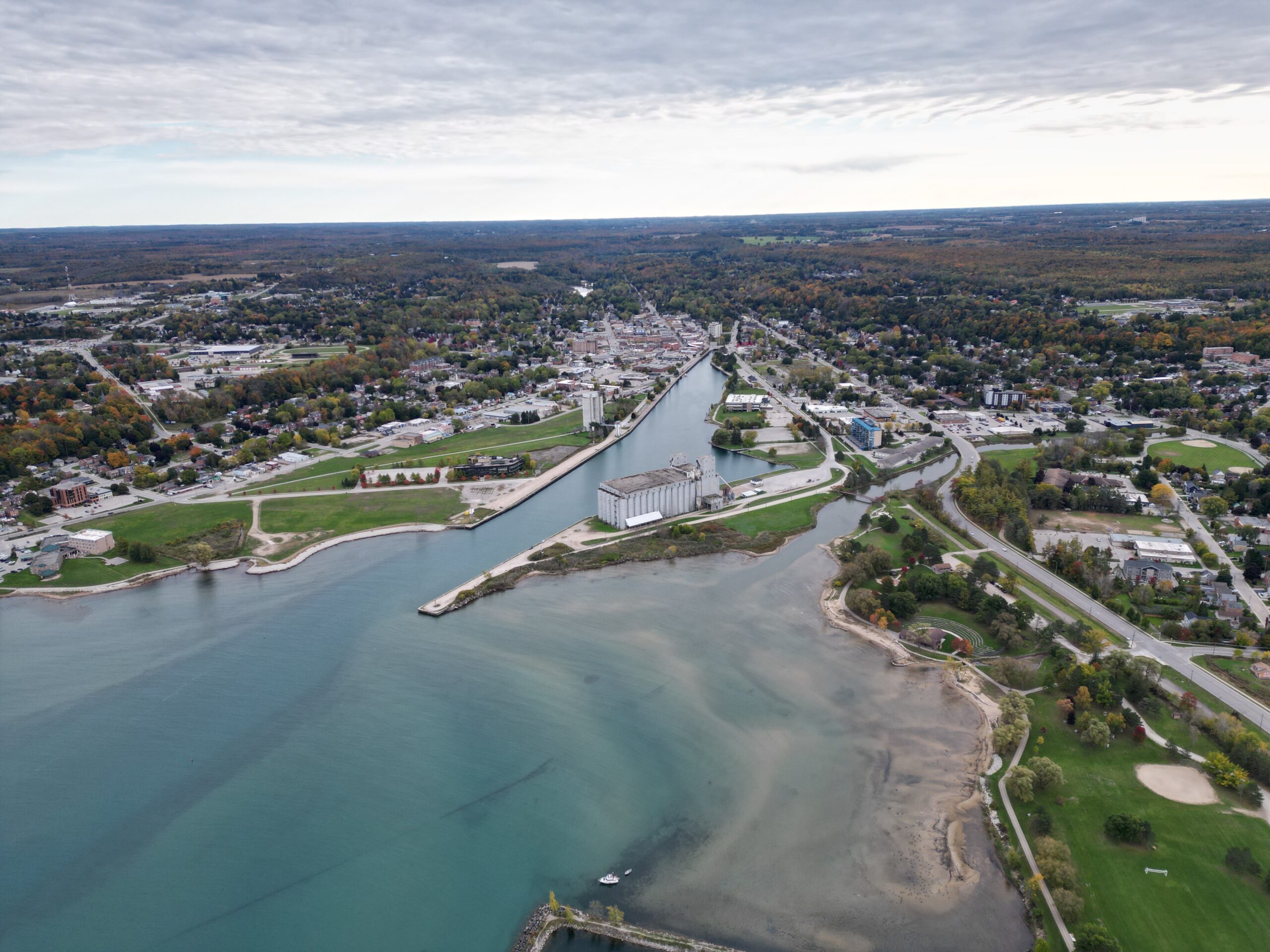 Aerial view of Owen Sound and its harbour